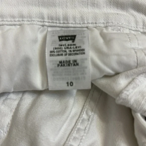 Levi Strauss denim shorts white size 10 - preowned condition - Picture 5 of 5